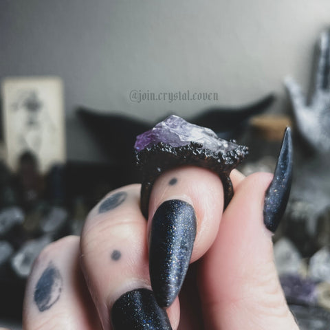 The Raw Amethyst Ring - Size 6