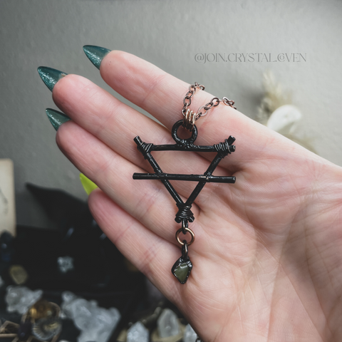 The New Zealand Greenstone Jade Earth Witch Talisman