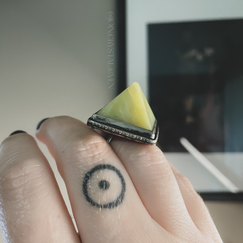The Serpentine Pyramid Ring - Size 4.5